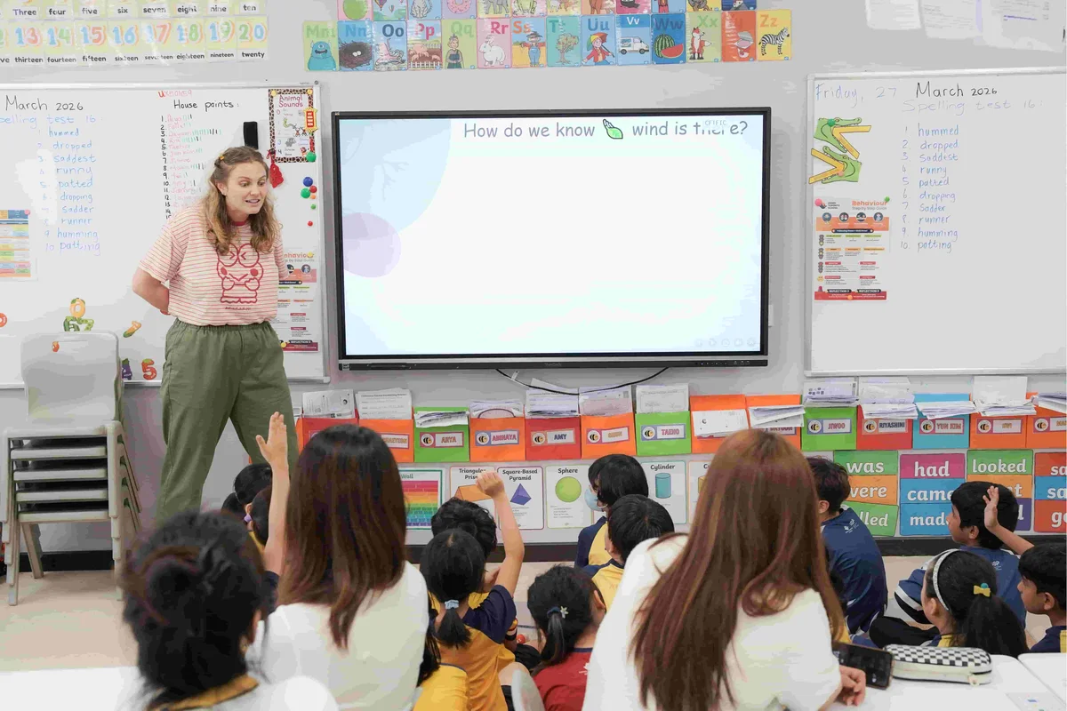 Bilingual Middle School